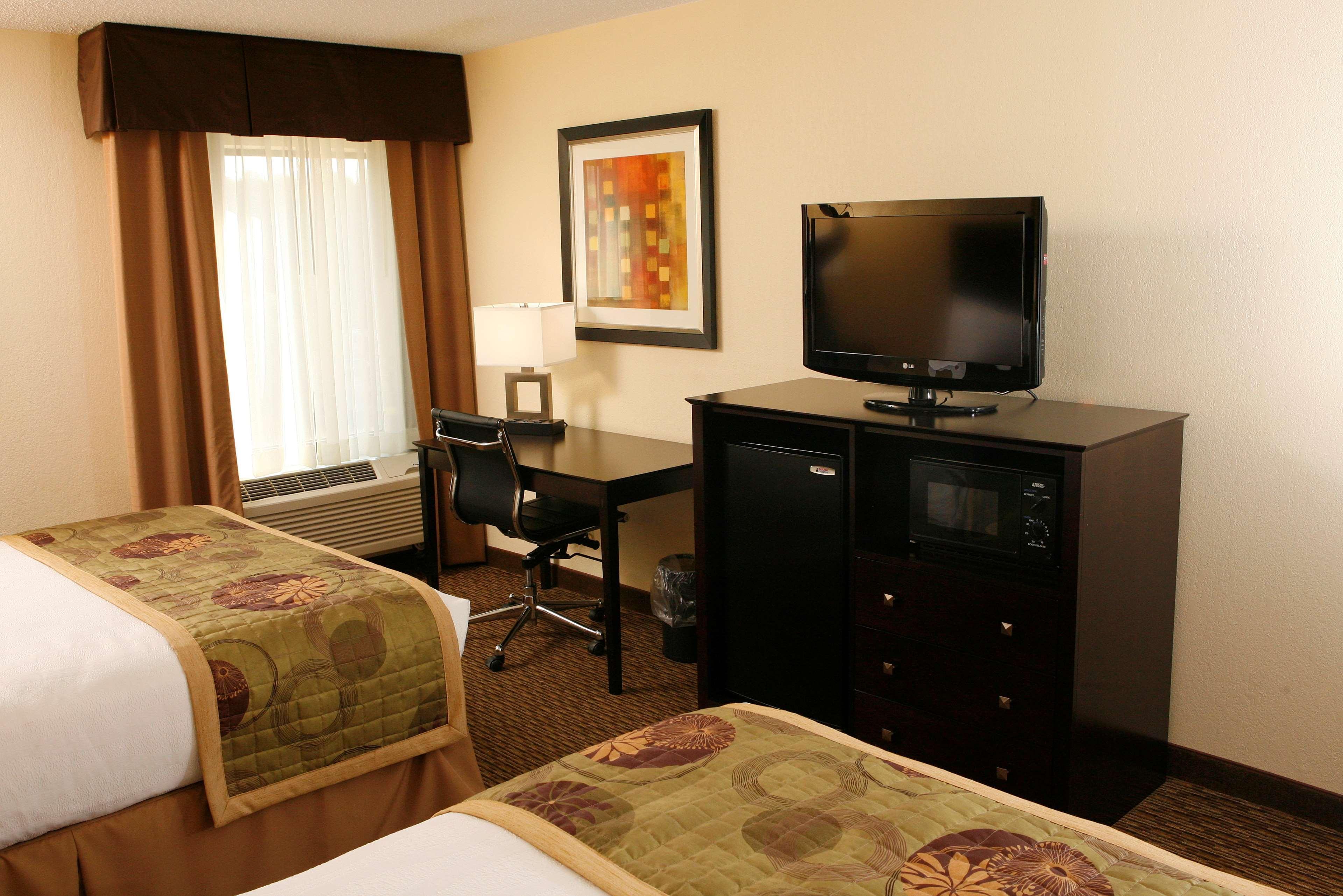 Best Western Plus Goldsboro Buitenkant foto