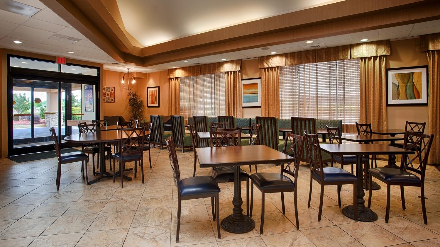 Best Western Plus Goldsboro Buitenkant foto